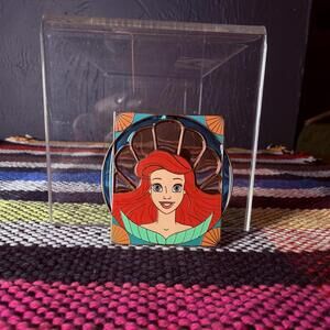 Disney Ariel Royalty Reveal Conceal Mystery Pin PP116907